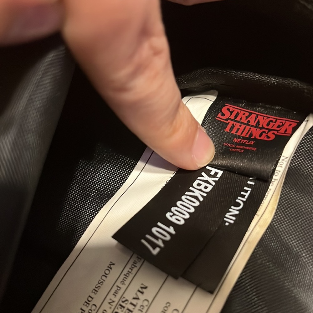 Hot Topic Stranger Things mini backpack - Picture 13 of 13